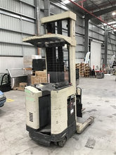 Crown 3000lbs Capacity Used Forklift in Montreal